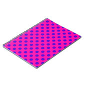 Blaue Polka-Punkte auf Fuchsia Notizblock (Linke Seite)