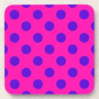 Blaue Polka-Punkte auf Fuchsia