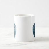 Blaue Porzellanvase Gravierte Tasse (Mittel)