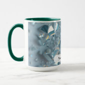 Blaue Prismenperle zerspringt Tasse (Links)