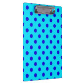 Blaue Punkte auf Cyan Musterdesign Klemmbrett (Rechts)