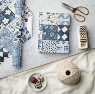 Blaue Quilt-Gingham-Cottagecore-Blumen Geschenkpapier