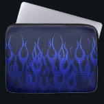 Blaue Racing Flammen auf Carbon Fibre Print Laptopschutzhülle<br><div class="desc">Ein individuelles Design für ein lebendiges Blue frisierte Auto Racing Flames on Carbon Fibre Print Dekor. Klingt gut,  eine tolle Geschenkidee.</div>