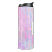 Blaue Rechteck-Formen auf rosa Hintergrundmonogram Thermosbecher (Nach links gedreht)