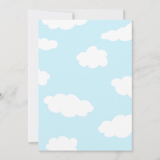 Blaue Regenbogenwolken Feiern wir den Graduate Einladung (Rückseite)