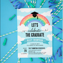 Blaue Regenbogenwolken Feiern wir den Graduate