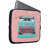 Blaue Retro Schreibmaschine auf Art Laptopschutzhülle (Vorne Rechts)