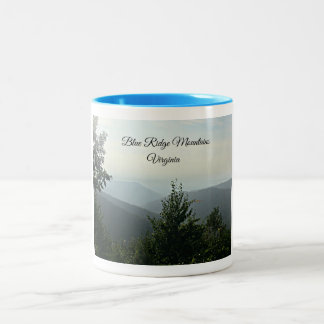 Blaue Ridge Mountains, Virginia Zweifarbige Tasse