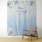 Blaue Romantik Blumen mit Gold Wandteppich (Beispiel)