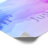 Blaue Rosa Berge Waldlandschaft Atmen Sie ein Poster (Ecke)