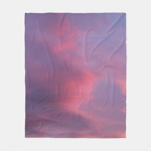 Blaue Rosa Wolken Fleecedecke (Vorderseite)