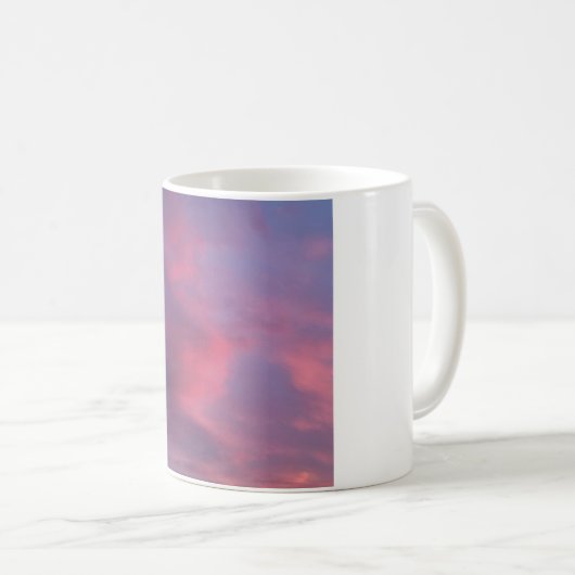 Blaue rosa Wolken Kaffeetasse (VorderseiteRechts)