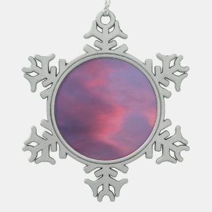 Blaue rosa Wolken Schneeflocken Zinn-Ornament