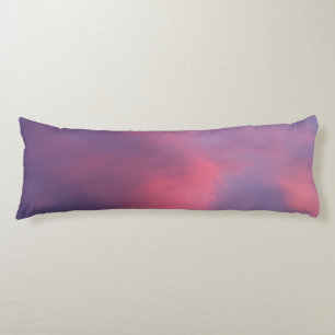 Blaue rosa Wolken Seitenschläferkissen