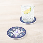 Blaue Rosette & Schneeflocke Getränkeuntersetzer (Seite)
