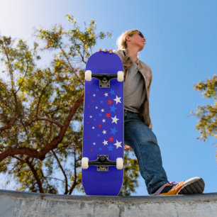 Blaue, rote und weiße Sternmuster Skateboard