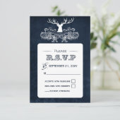 Blaue Rustikale Hochzeit des Hirschwinterwaldes RSVP Karte (Stehend Vorderseite)