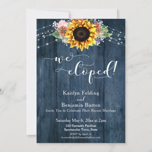 Blaue, rustikale Holz Sonnenblumen Lichter wir gek Einladung (Vorderseite)