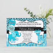 Blaue Safari-Elefant-Giraffen-Babyparty Einladung (Stehend Vorderseite)