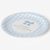 Blaue Schleife Gingham Baby Shower Papier Teller (Schrägansicht)