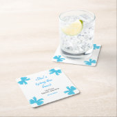 Blaue Schleife, sie macht den Knoten Junggesellinn Rechteckiger Pappuntersetzer (Vor Ort)