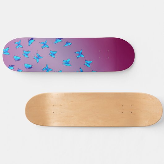 Blaue Schmetterlinge auf der Moonlight Skateboard (Horizontal)