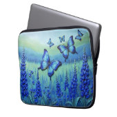 Blaue Schmetterlinge mit blauen Blumen, Laptopschutzhülle (Vorderseite Links)