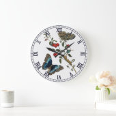 Blaue Schmetterlinge und rote Früchte Große Wanduhr (Zuhause)