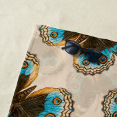 Blaue Schmetterlingsmuster auf weißem Boden Strandtuch (Beispiel)