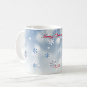 Blaue Schneeflocke, minimalistischer roter Buchsta Kaffeetasse (Vorderseite Links)