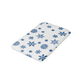 Blaue Schneeflocken Badematte (Schrägansicht)
