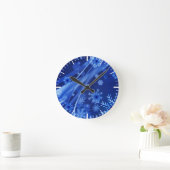 Blaue Schneeflocken Runde Wanduhr (Zuhause)