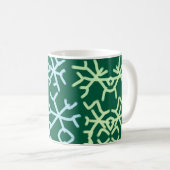 Blaue Schneeflocken Weihnachtsmuster Schneemuster Kaffeetasse (VorderseiteRechts)