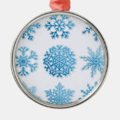 Blaue Schneeflocken Weiße Weihnachten Ornament Aus Metall (Vorne)