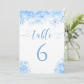 Blaue Schneeflocken Winterhochzeit Tischnummern (Stehend Vorderseite)