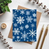 Blaue Schneesterne Winter Feiertagskarte