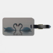 Blaue Schwäne müssen Liebe Herz am Wasser sein Gepäckanhänger (Rückseite horizontal)