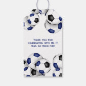 Blaue schwarze Fußballbälle Kindergeburtstag Party Geschenkanhänger (Rückseite)