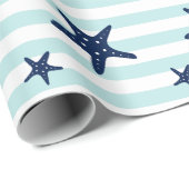 Blaue Seesterne auf Minzstreifen Geschenkpapier (Rolleneckpunkt)