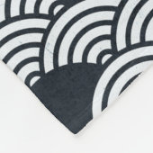 Blaue Seigaiha-Wellenmuster Fleecedecke (Ecke)