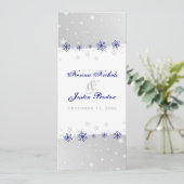 Blaue, silbergraue Schneeflocke Hochzeitskarte Einladung (Stehend Vorderseite)