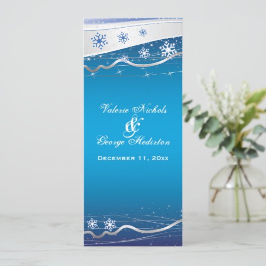 Blaue, silbergraue Schneeflocke Hochzeitskarte Programm (Stehend Vorderseite)