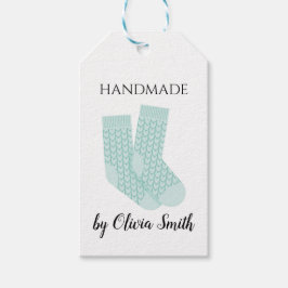 Blaue Socken aus handgefertigten Knetfahrzeugen Geschenkanhänger