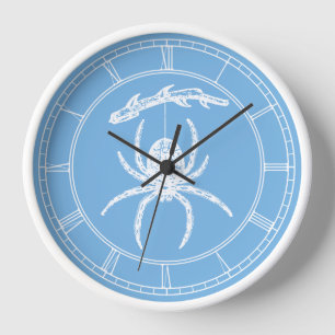 Blaue Spinne auf der Zweigstellenzeitanzeige Uhr