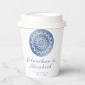 Blaue Spitzen-Mandala-Hochzeit Pappbecher (Vorderseite)