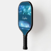 Blaue Sterne Pinselstriche, weißer Skriptname, bla Pickleball Schläger (Links)