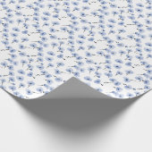 Blaue Stiefmütterchen auf Weiß Geschenkpapier (Ecke)
