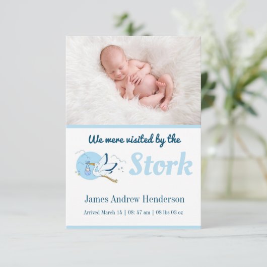 Blaue Storch-Geburtskarte (Stehend Vorderseite)