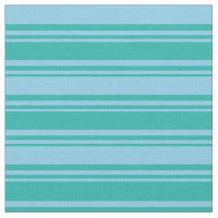 Blaue Streifen aus dem hellen Meer und Himmelblau