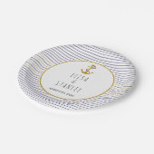 Blaue Streifen des Goldankers nautische Hochzeit Pappteller (Schrägansicht)